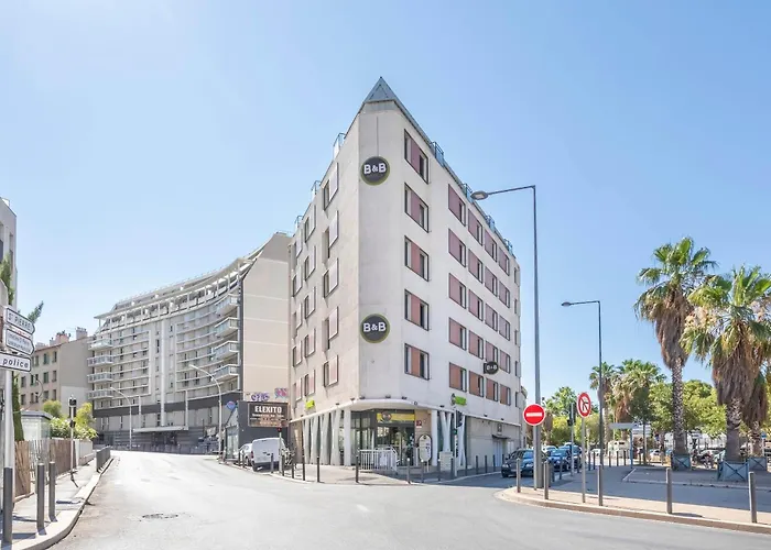 B&B HOTEL Marseille Centre La Timone